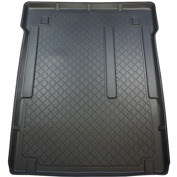 Rubber trunk mat Fiat Scudo Panorama L2 2007-2016 (with the second and third row seats removed)