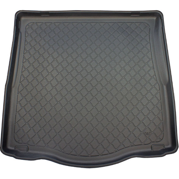 Rubber trunk mat Ford Mondeo Liftback from 2015 (version with standard spare wheel)