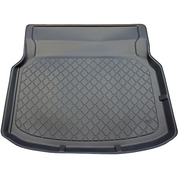 Rubber trunk mat Mercedes C-class W204 Sedan 2007-2014 (forward folding rear seats, without a container in the left niche)