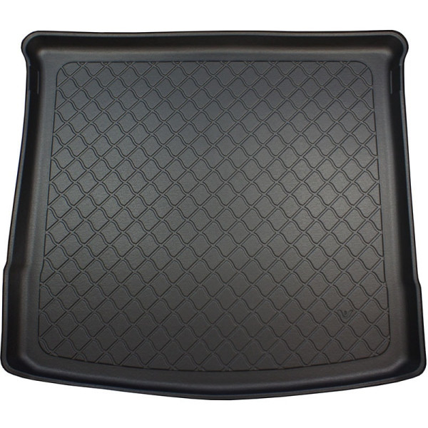 Rubber trunk mat Volkswagen Touran from 2015 (5/7 places / 3rd row lowered)